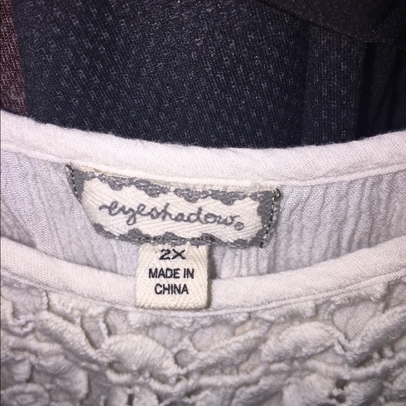 Off-Shoulder Top. - Picture 4 of 5